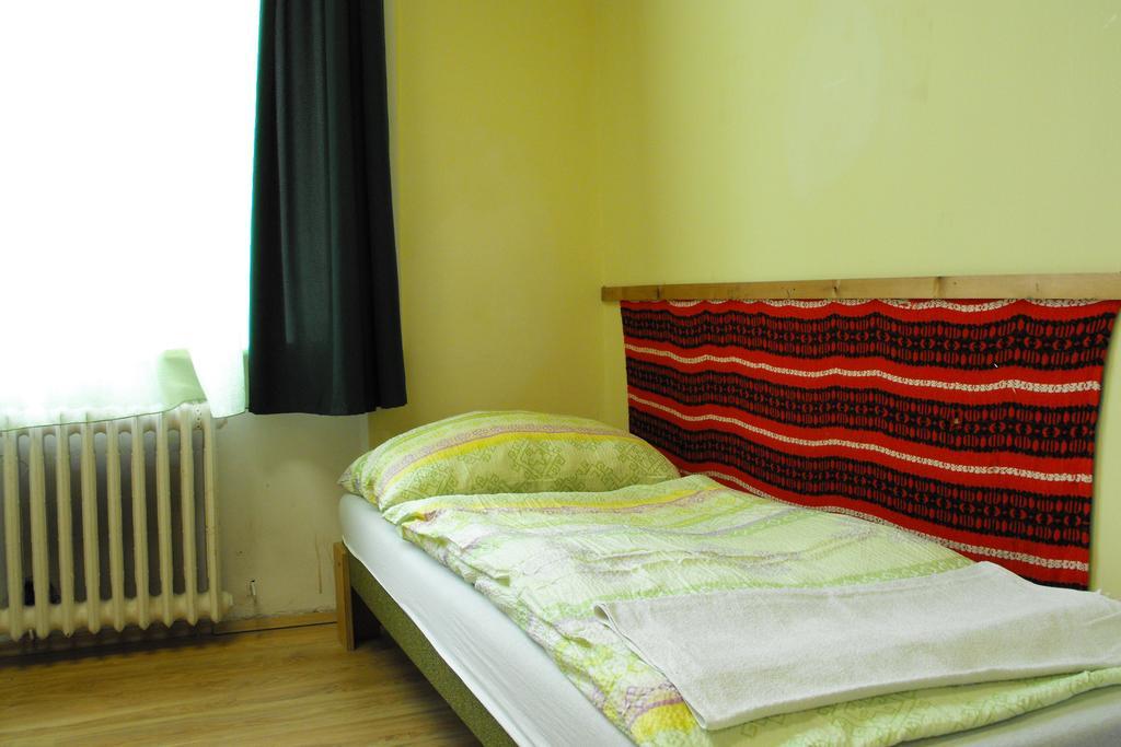 Mogyorodi Hostel Budapest Luaran gambar
