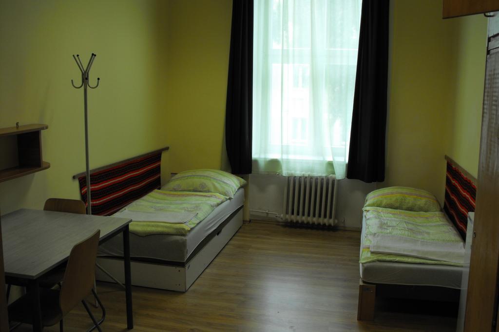 Mogyorodi Hostel Budapest Bilik gambar