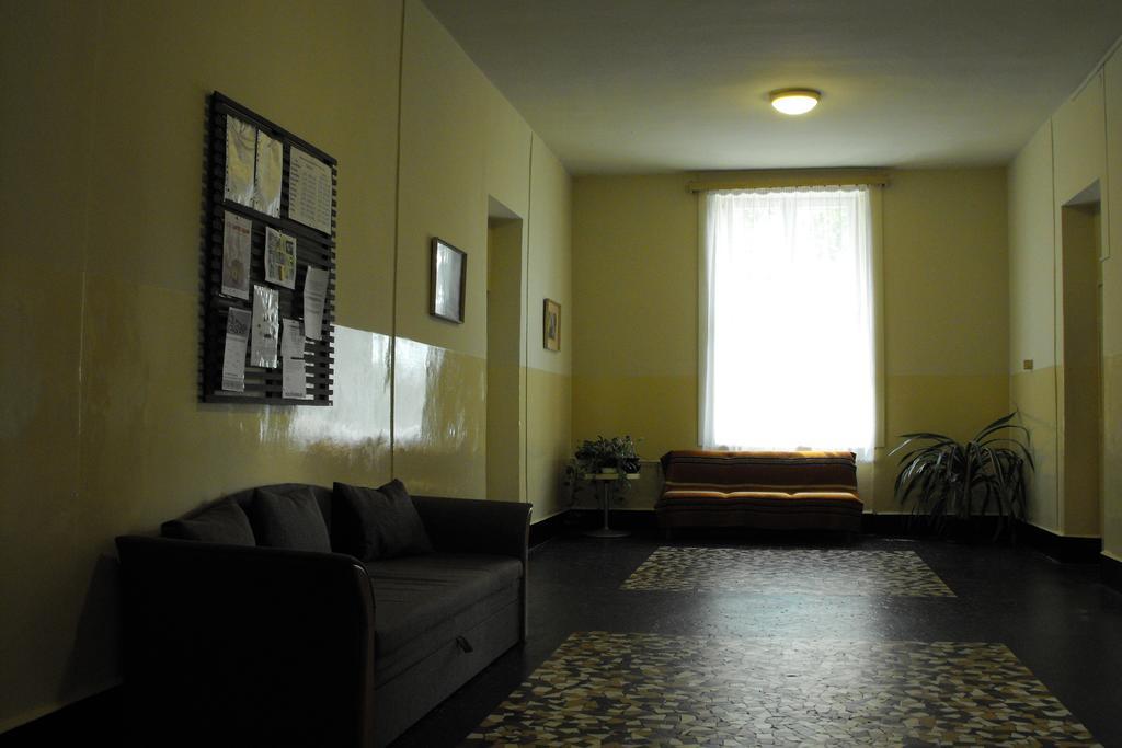 Mogyorodi Hostel Budapest Bilik gambar